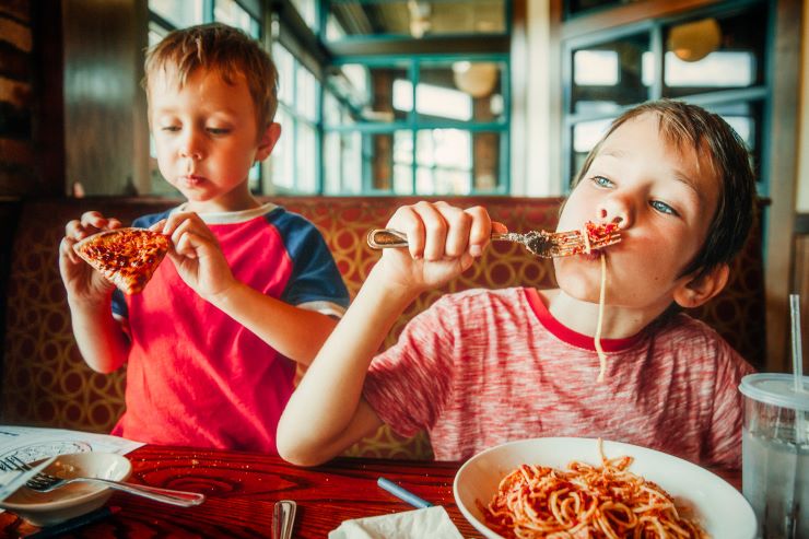 family restaurants near cedar rapids, ia